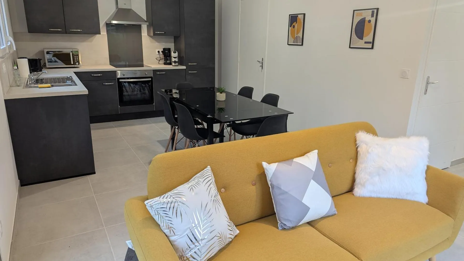 Une Villa En Montagne contacts